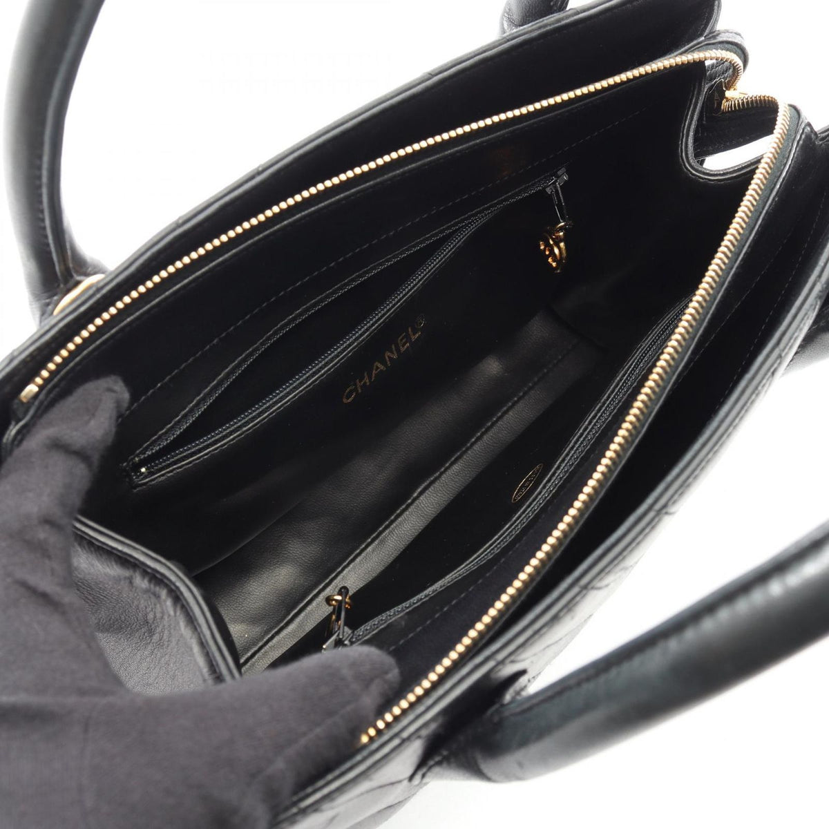 Chanel Handbag Blanc Stitch 2-Way Black Lambskin — view 3