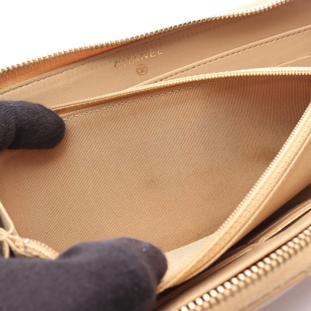 Chanel Round Wallet Quilted Beige Lambskin — view 7