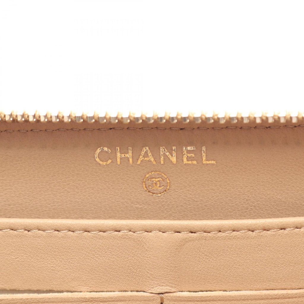 Chanel Round Wallet Quilted Beige Lambskin — view 4