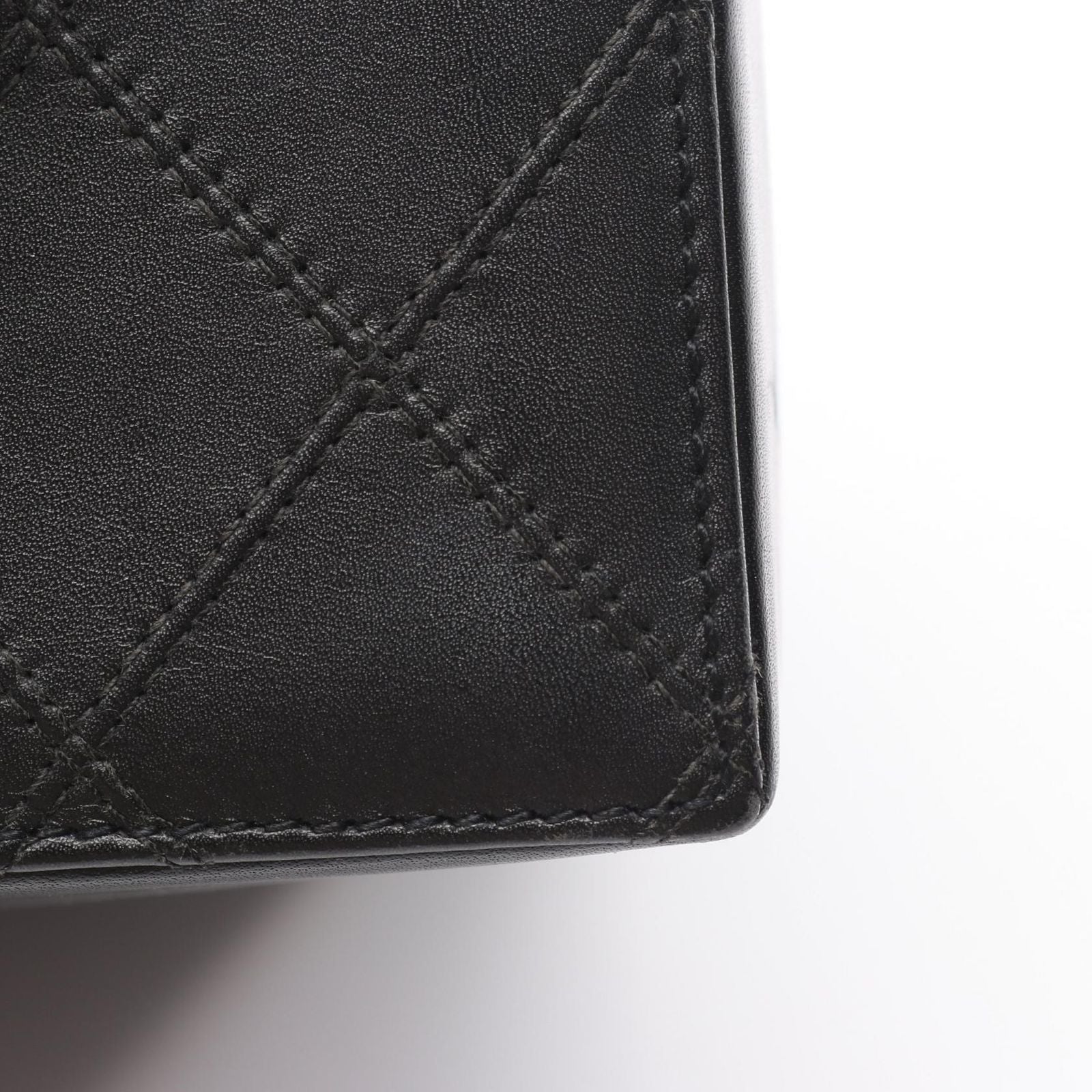 Chanel Handbag Bicolor CC Logo with Mirror 2-Way Black Lambskin Vanity Bag — view 6