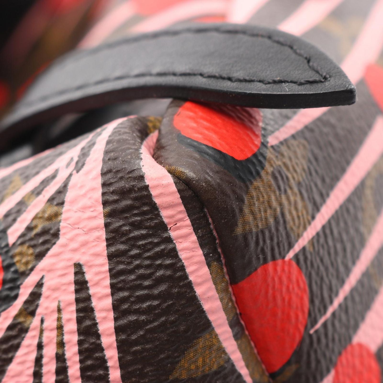 Louis Vuitton Backpack Palm Springs PM Monogram Jungle Dot Sugar Pink Poppy — view 6