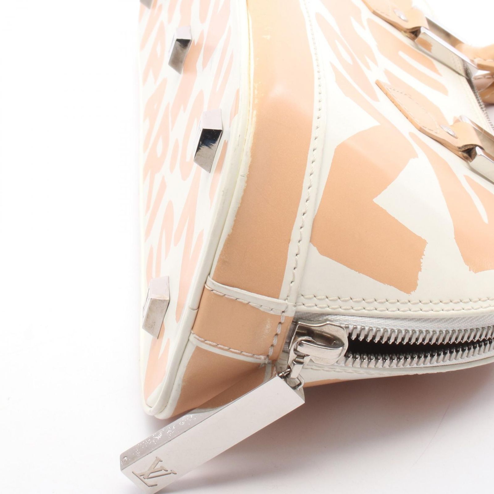 Louis Vuitton Handbag Alma Horizontal Monogram Graffiti White Beige Leather — view 9