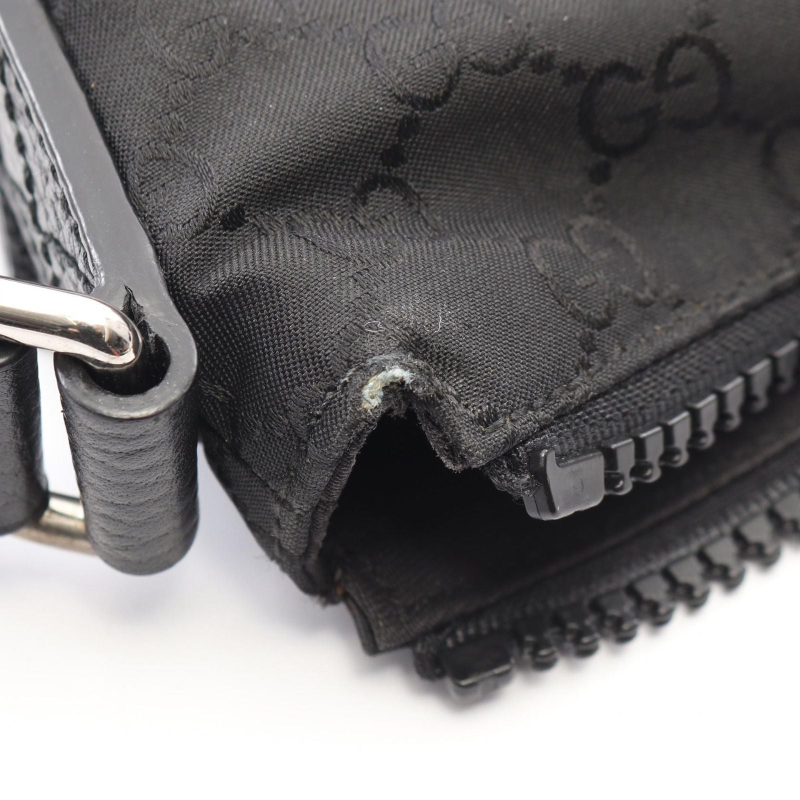 Gucci Shoulder Bag GG Pattern Black Leather Nylon — view 6