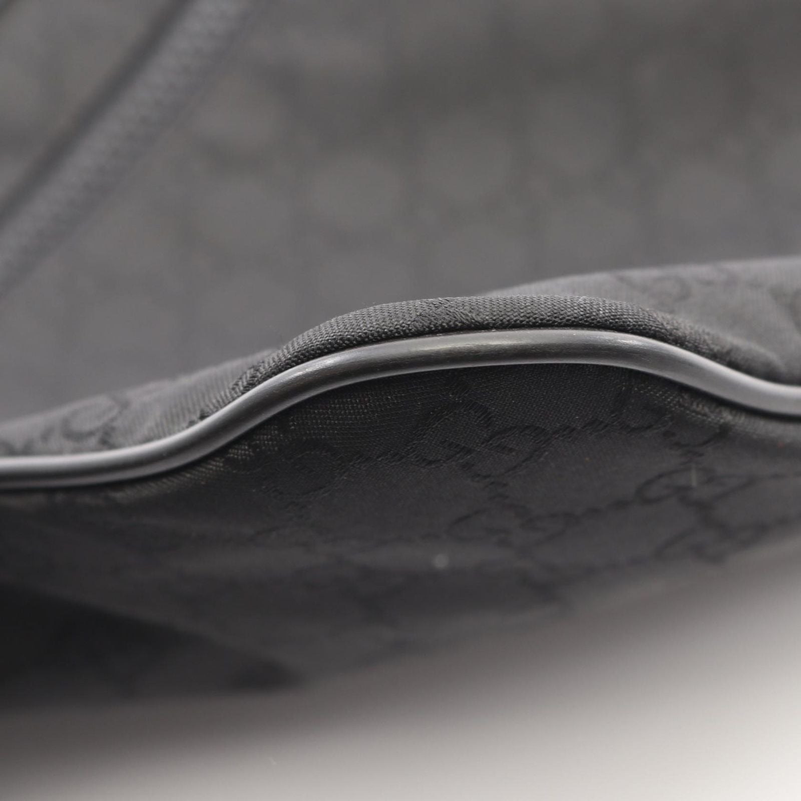 Gucci Shoulder Bag GG Pattern Black Leather Nylon — view 5
