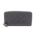 Louis Vuitton Round Wallet Zippy Mahina Noir Leather