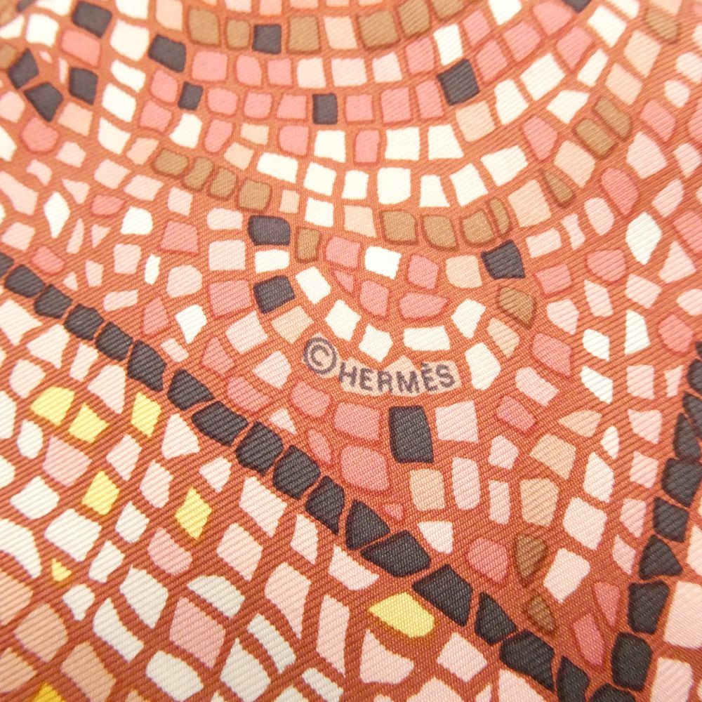 Hermes Carre 90 Sous le Cedre Under the Himalayan Cedar Silk Scarf 100% Large — view 3