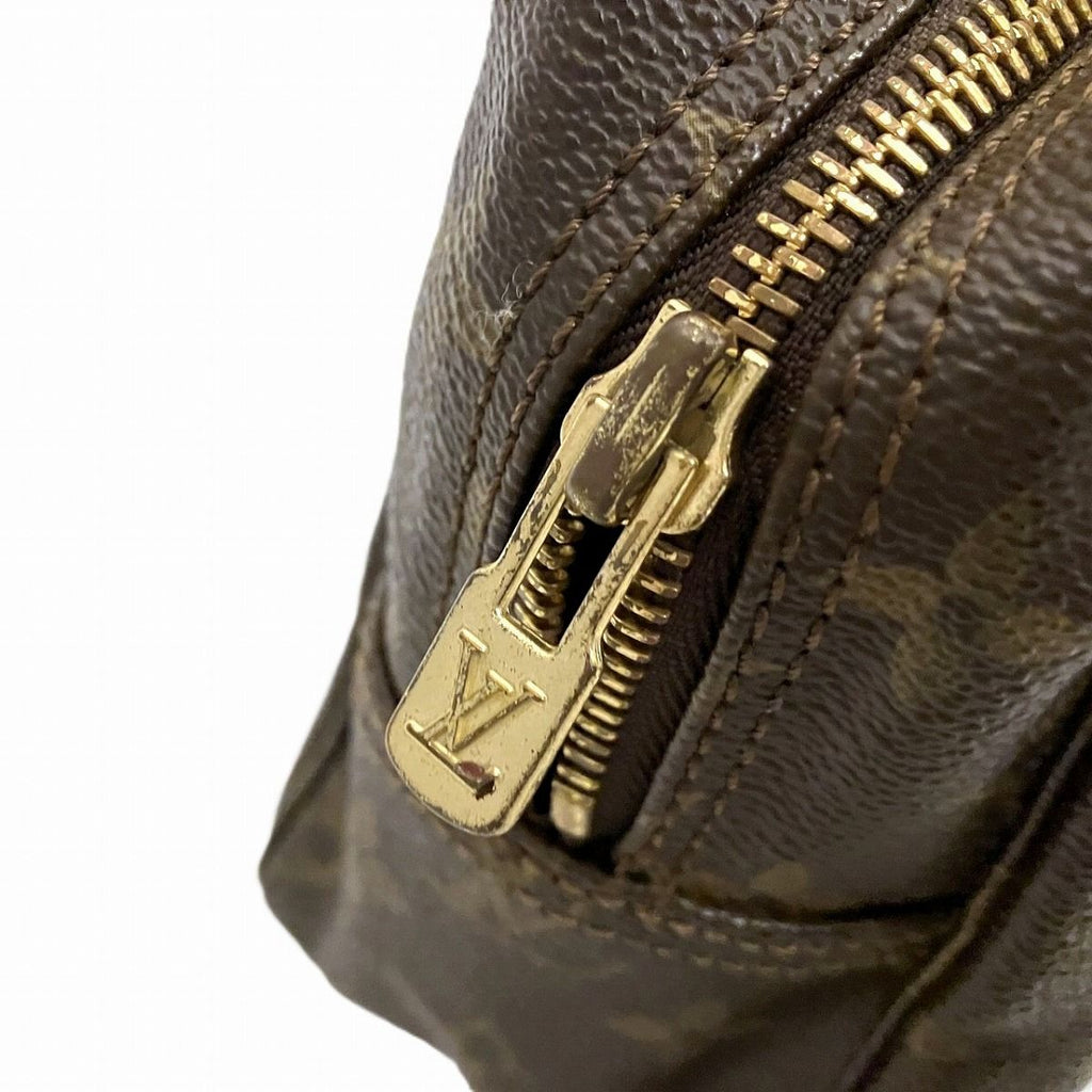 Louis Vuitton Trousse 28 Monogram Clutch Canvas — view 8