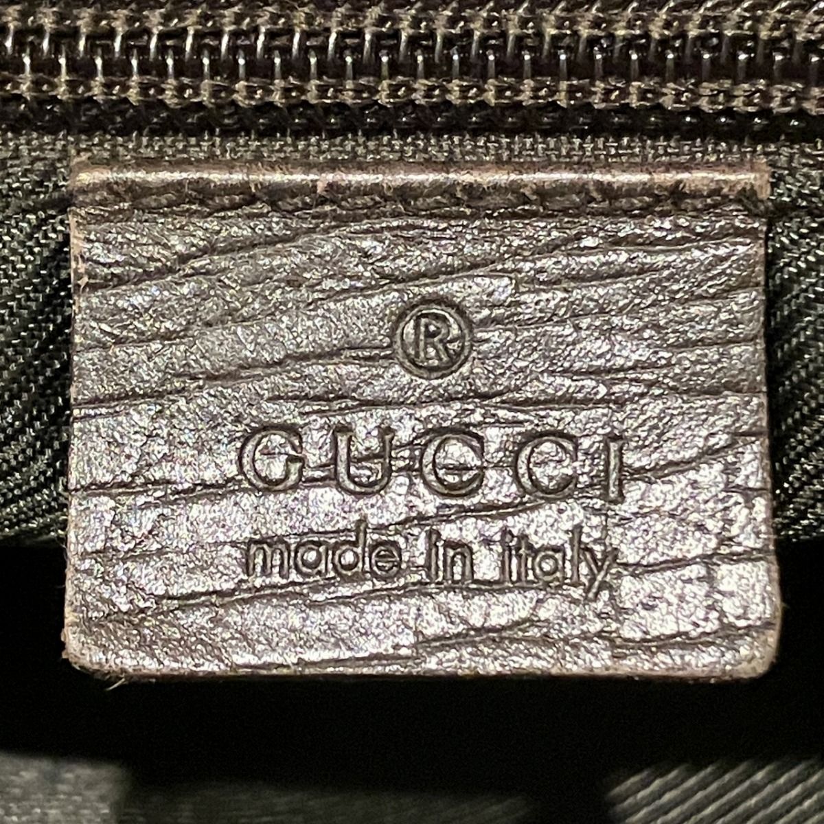 Gucci GG Supreme Shoulder Bag — view 4