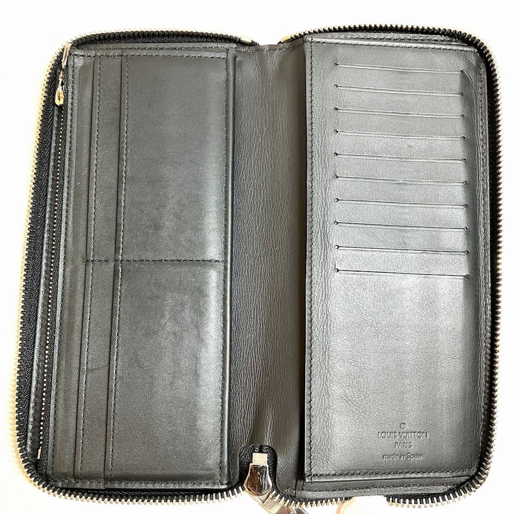Louis Vuitton Vertical Wallet Leather — view 4