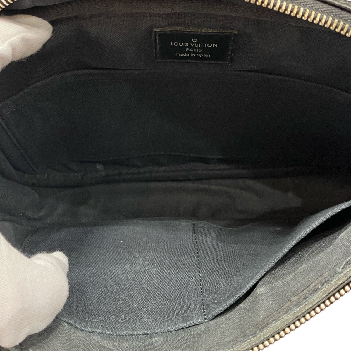 Louis Vuitton Ambler Damier Messenger Bag — view 5