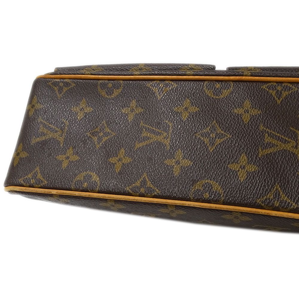 Louis Vuitton Monogram Shoulder Bag MM Brown — view 8