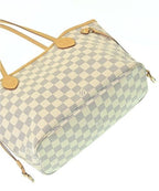 Louis Vuitton Tote Ivory — view 8