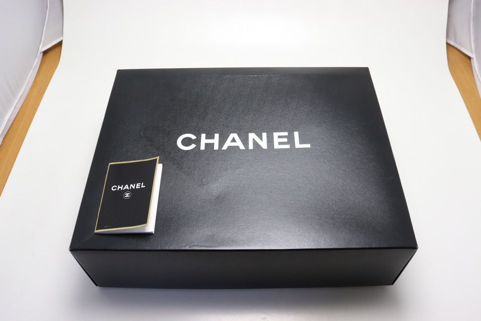 Chanel Stand Quilted Caviar Leather GD Che Handbag — view 8