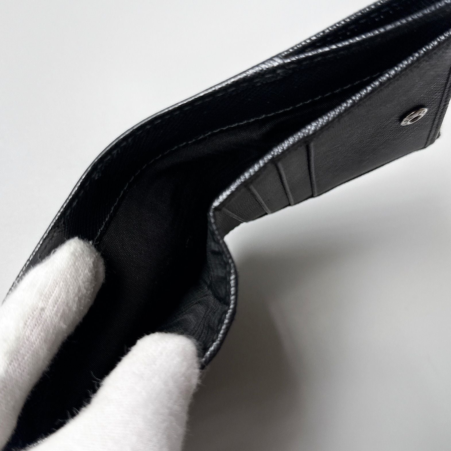 Prada Saffiano Triangle Logo Wallet Black — view 4