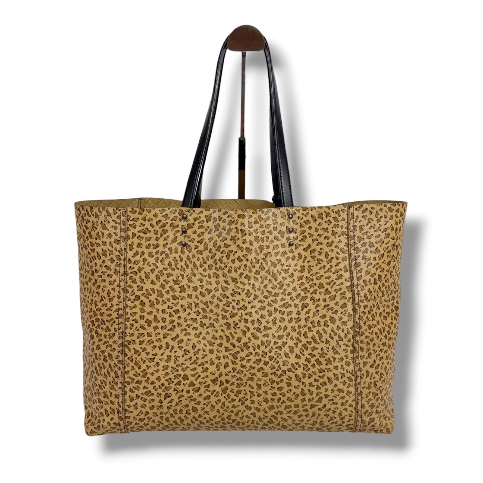 Bottega Veneta Intreccio Mirage Tote Leopard Brown Beige Butterfly Charm — view 2