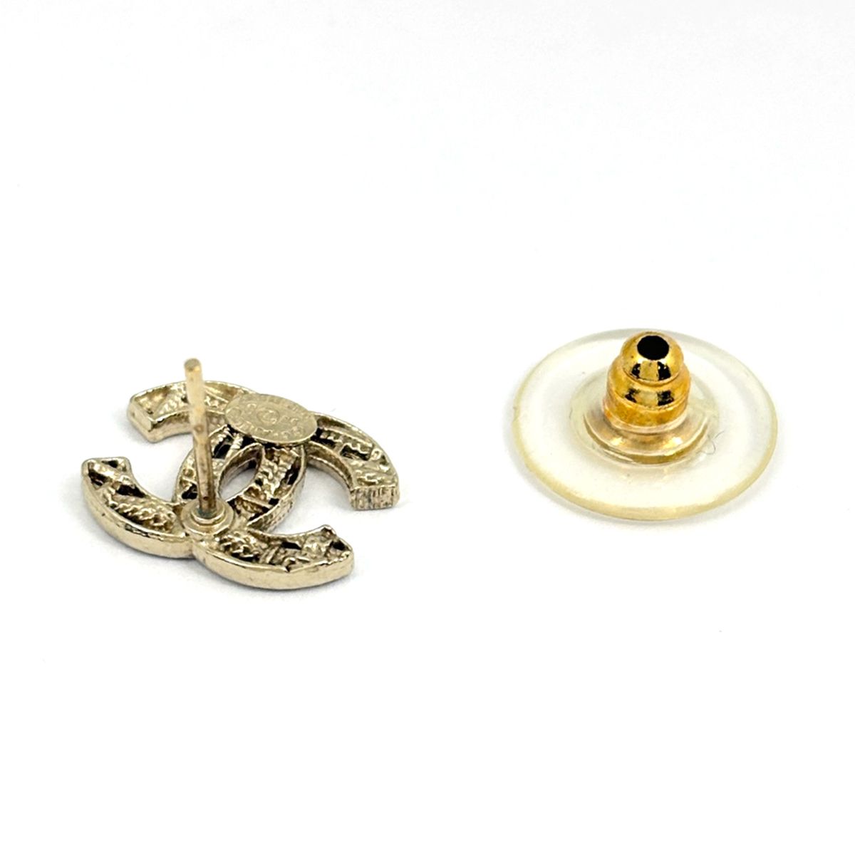 Chanel CC Logo Earrings Gold Plated — view 3