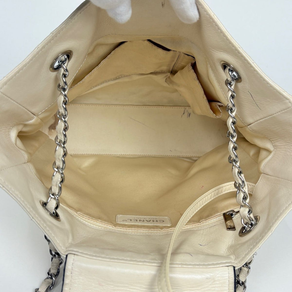 Chanel East Waist 2.55 Tote 2-Way Chain Leather Ivory — view 9