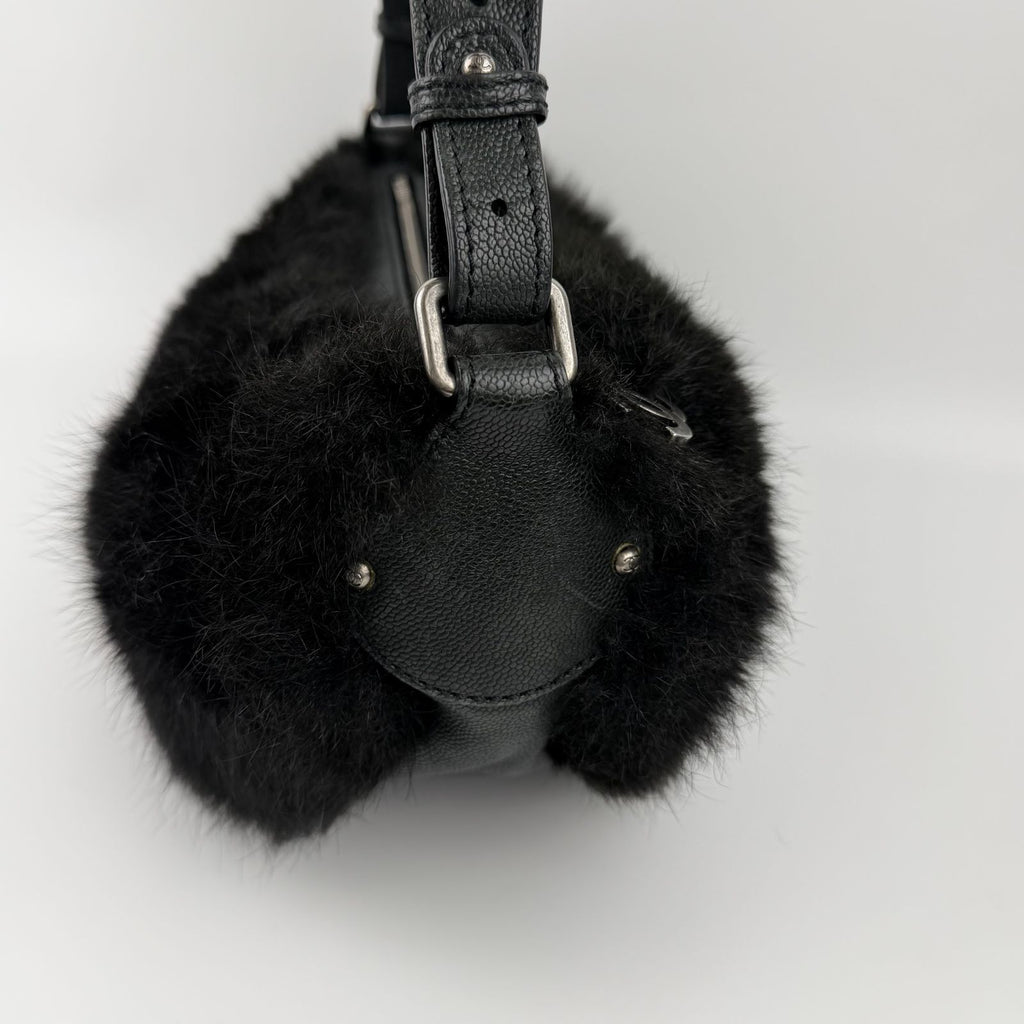 Chanel CC Logo Shoulder Bag Black Vintage — view 6