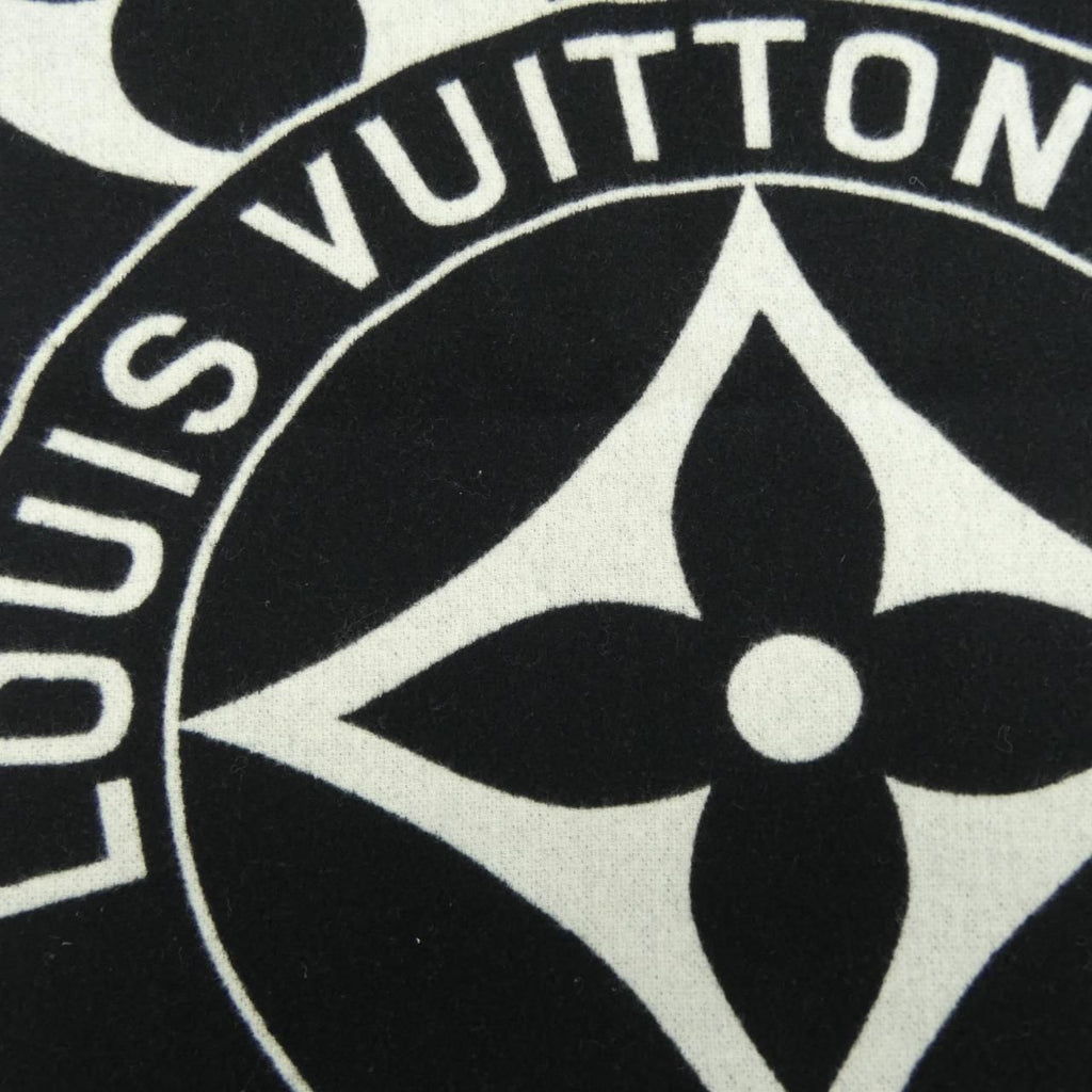 Louis Vuitton Scarf Rock and Keys — view 4