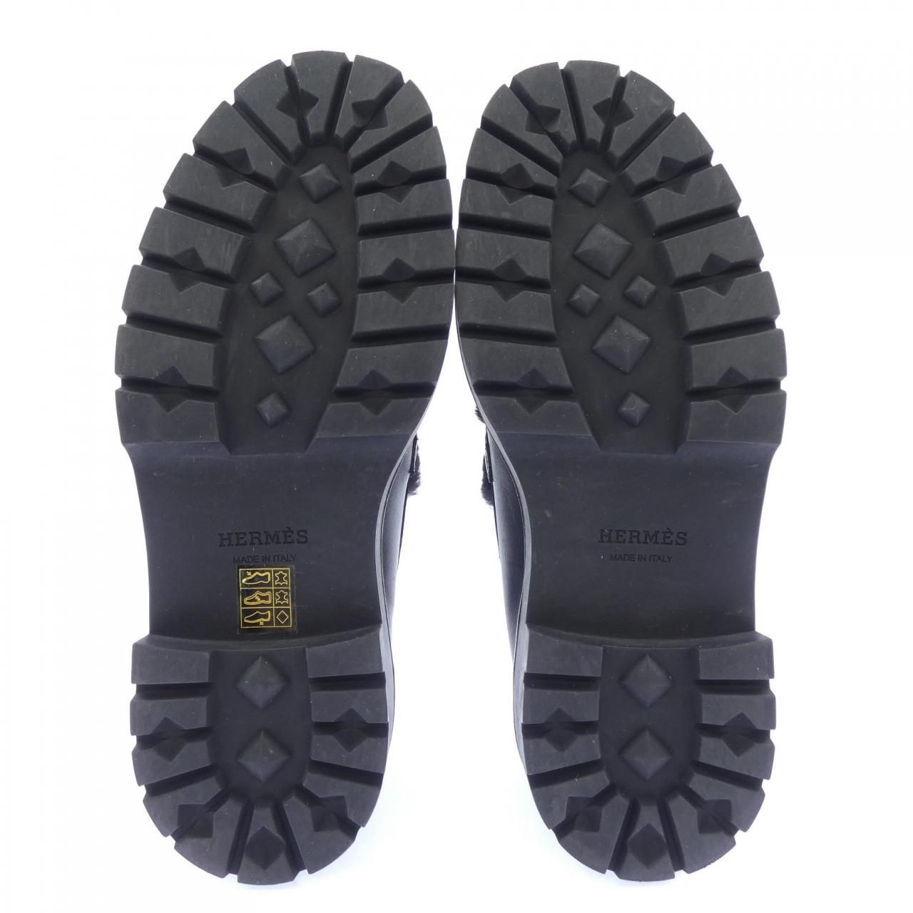 Hermes Icon Kelly Buckle Shoes — view 4