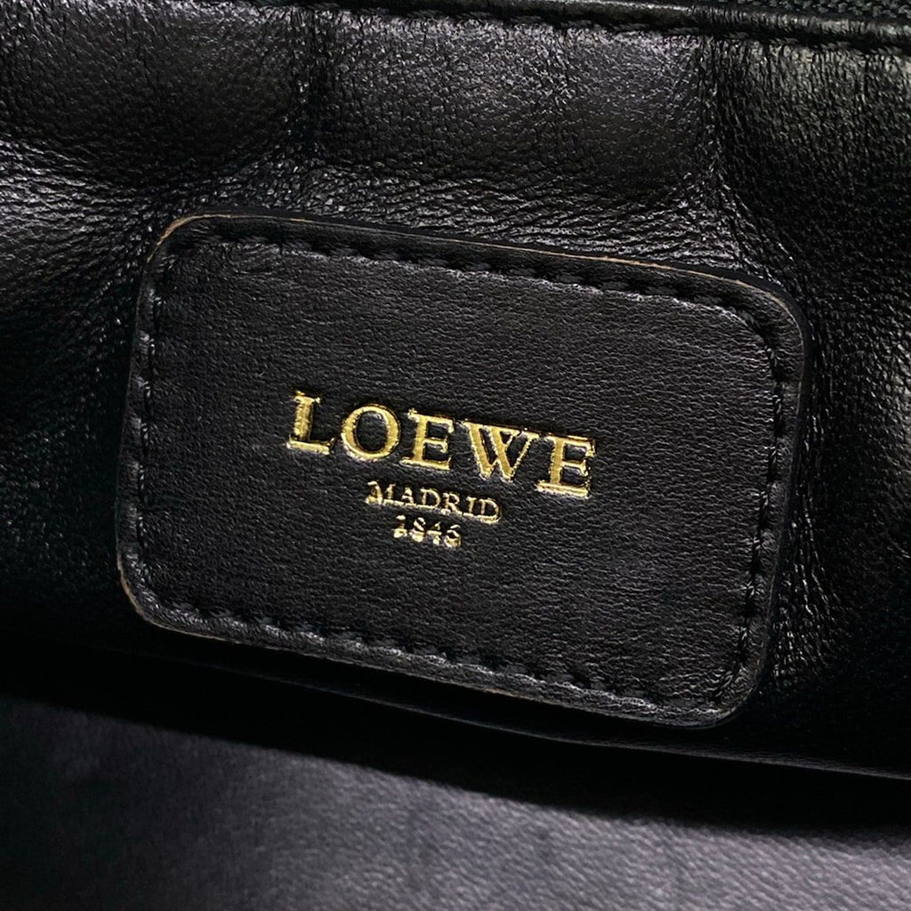 Loewe Handbag Amazona 28 Gold Leather — view 9