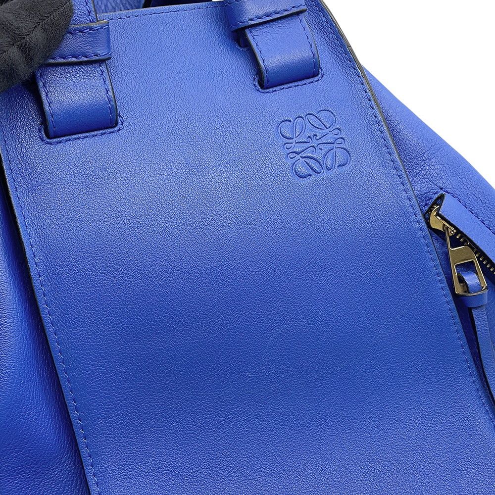 Loewe Shoulder Bag Hammock 2-Way — view 9