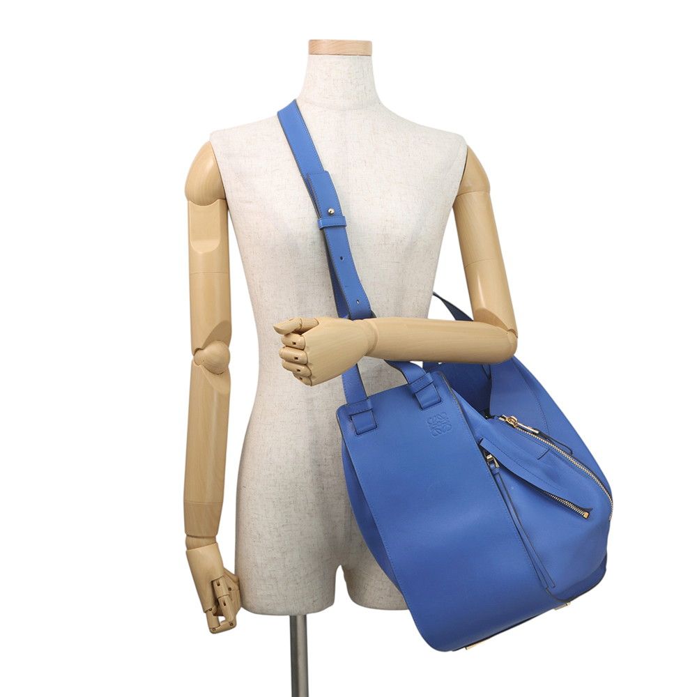 Loewe Shoulder Bag Hammock 2-Way — view 5