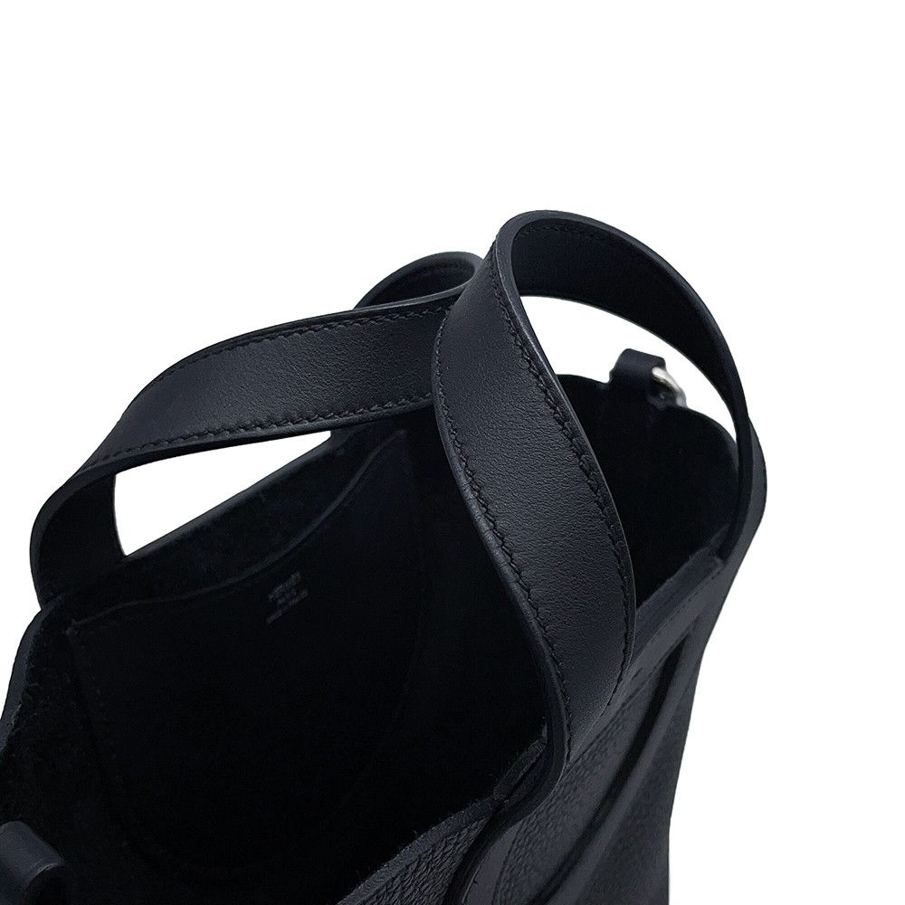 Hermes Tote in the Loop 18 Black Silver Taurillon Clemence Swift — view 9