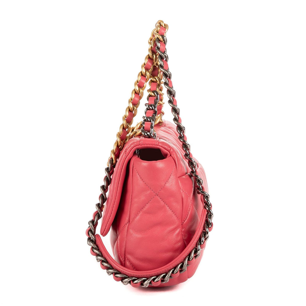 Chanel Classic 19 Flap Pink Quilted Lambskin Leather — view 3