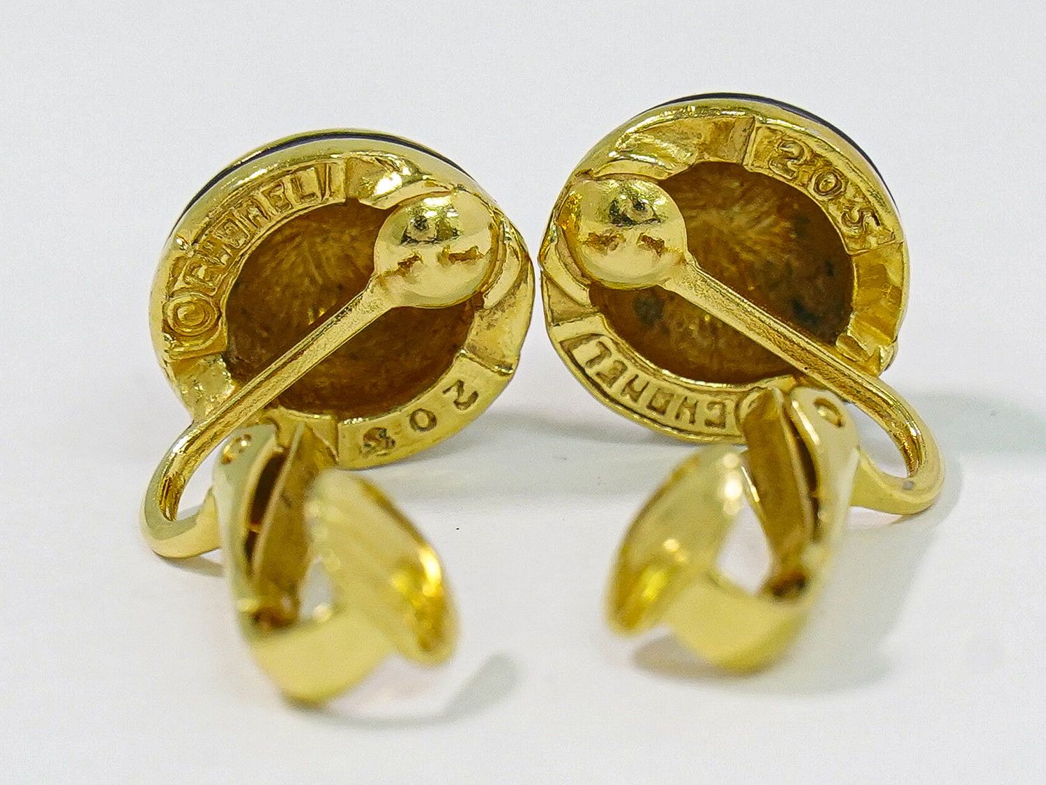 Chanel CC Logo Earrings Gold Plated — view 4