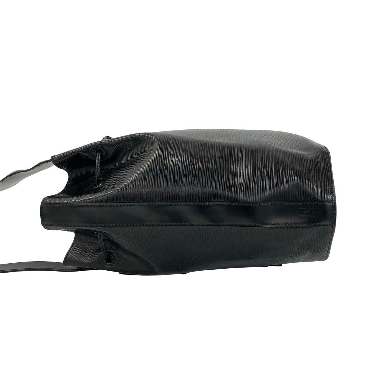 Louis Vuitton Vintage Sac Dos Epi Leather Belt Bag Noir — view 5