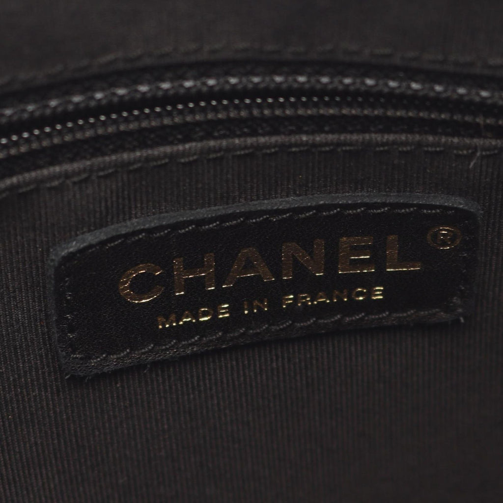 Chanel Shoulder Bag Quilted Black Caviar Leather CC Logo Chain — view 4