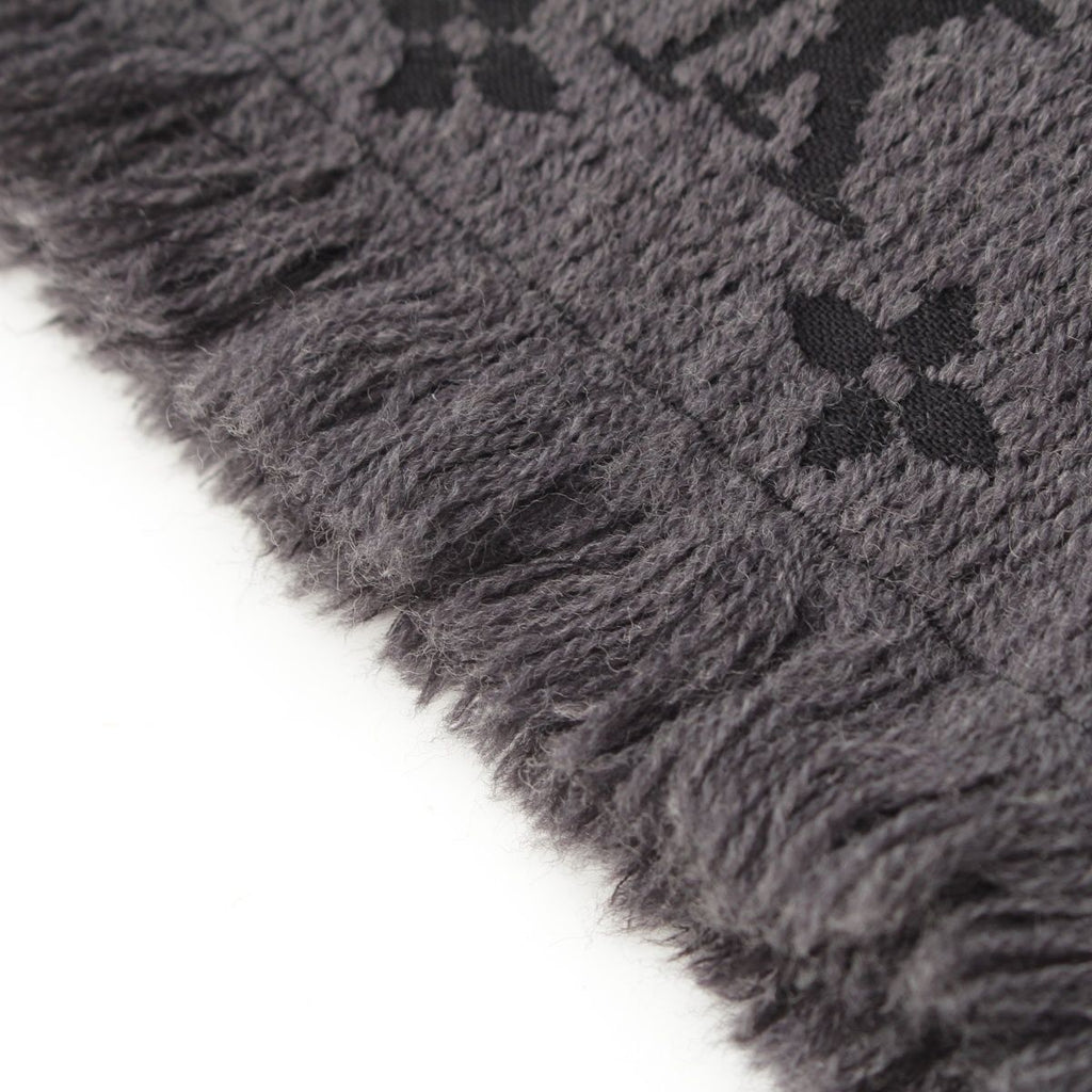 Louis Vuitton Monogram Wool Echarpe Classic Scarf Gray Black — view 3