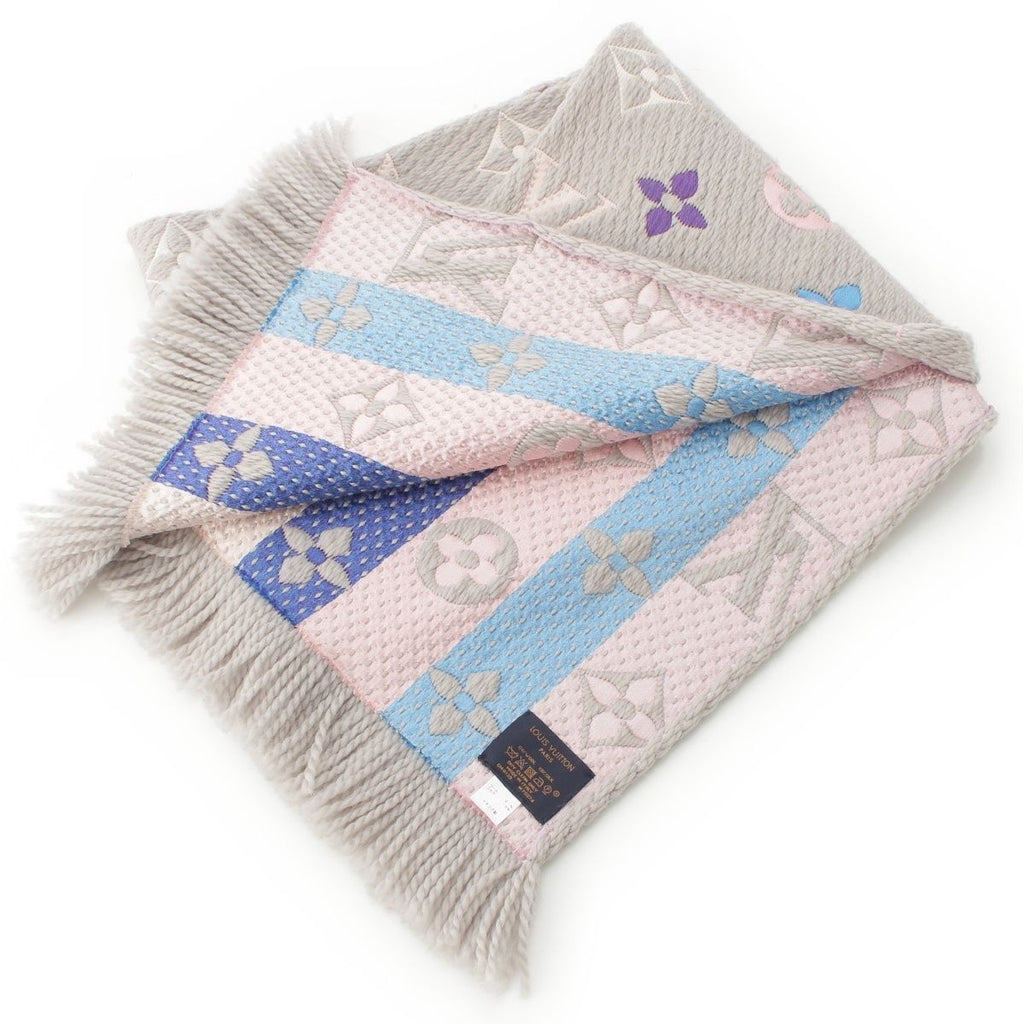 Louis Vuitton Echarpe Logo Mania Wool Silk Monogram Scarf Gray — view 2