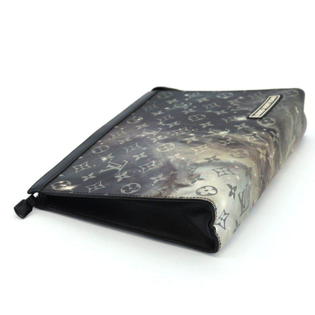 Louis Vuitton Pochette Voyage MM Clutch Monogram Galaxy Black — view 4