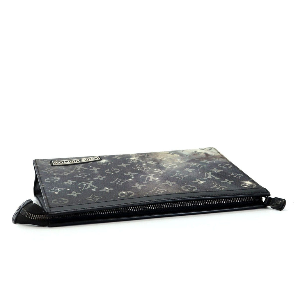 Louis Vuitton Pochette Voyage MM Clutch Monogram Galaxy Black — view 5