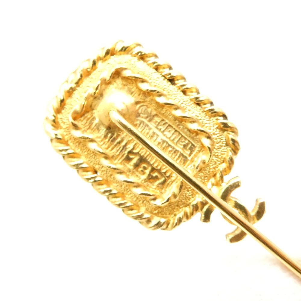 Chanel Brooch Vintage CC Logo — view 7
