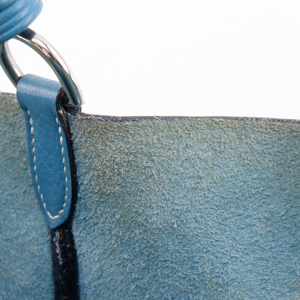 Hermes Manjoire MM Taurillon Clemence Blue Jean Shoulder Bag — view 8