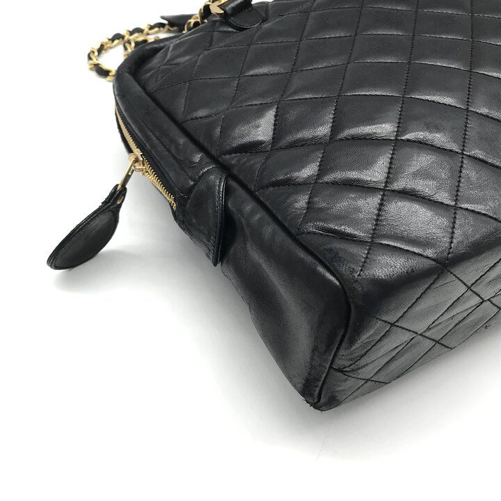 Chanel CC Logo Quilted Lambskin Chain Tote Black Purse — view 5