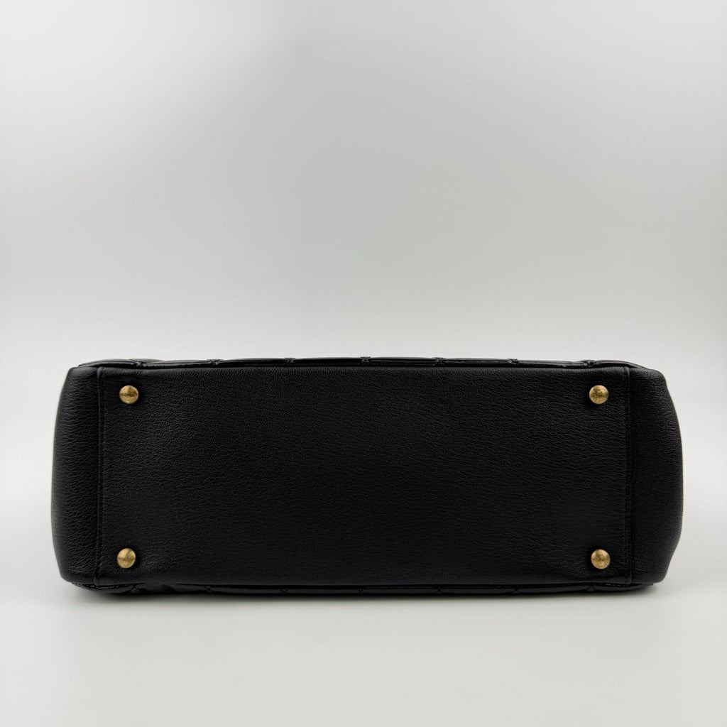 Chanel CC Logo Quilted Chain Shoulder Bag Black Enamel Vintage — view 8