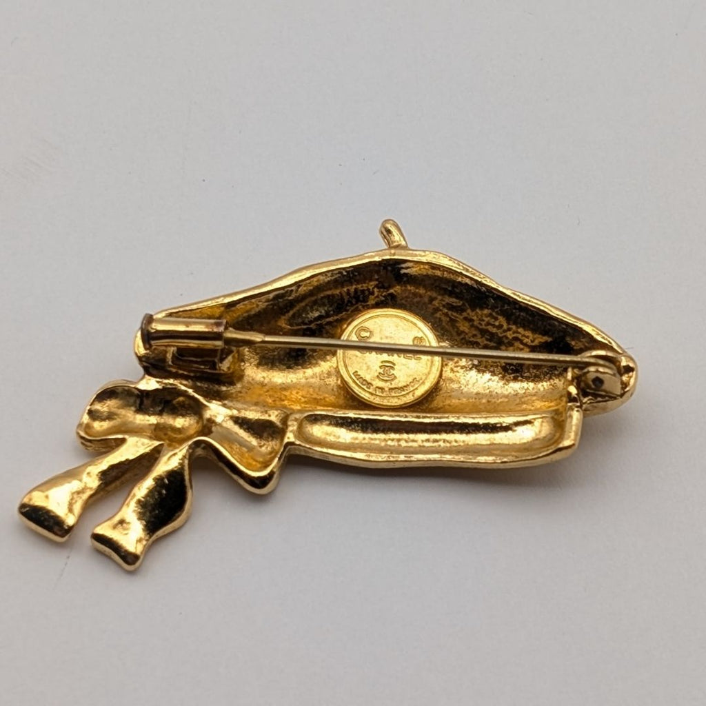 Chanel Brooch Beret Motif Gold First Era Vintage — view 4