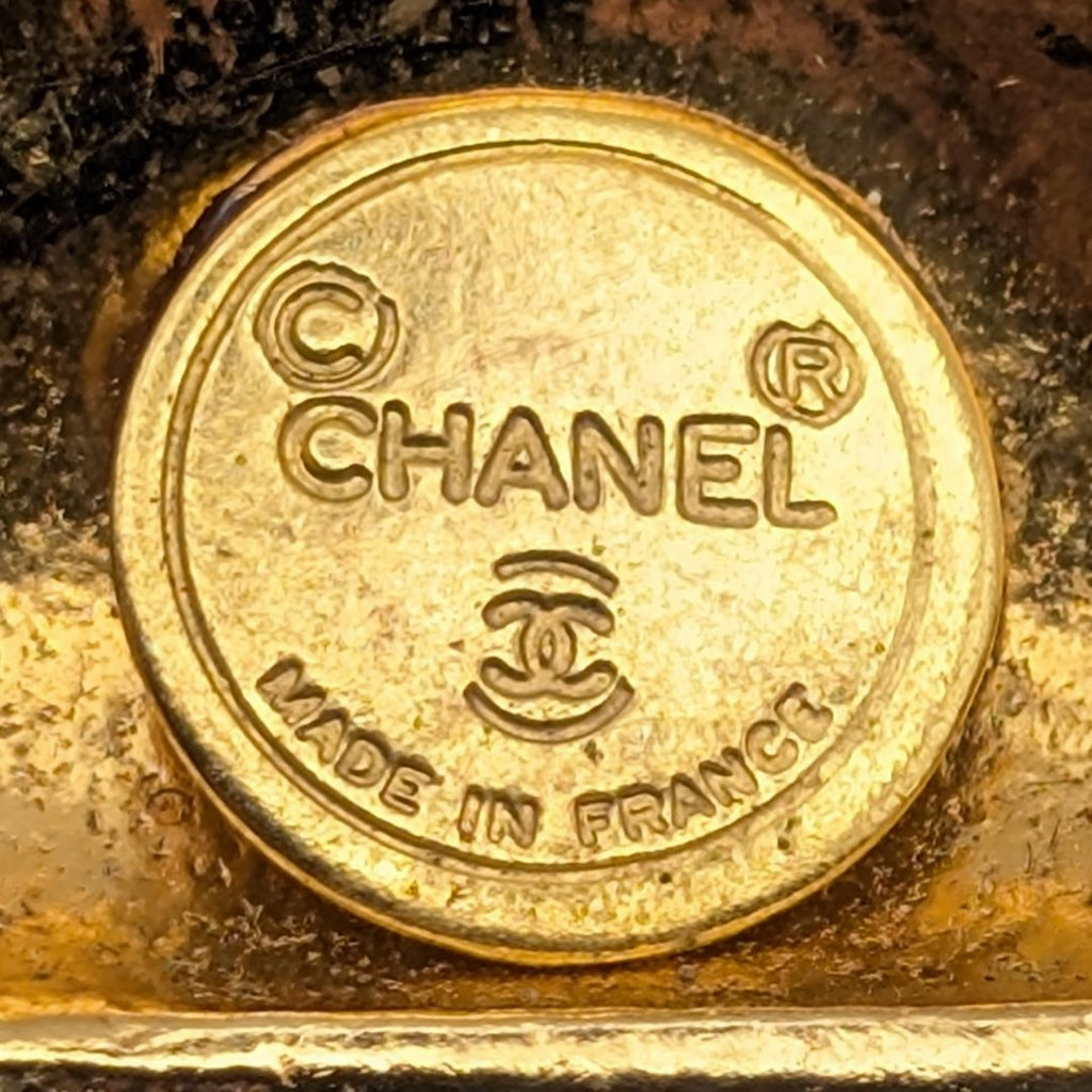 Chanel Brooch Beret Motif Gold First Era Vintage — view 6