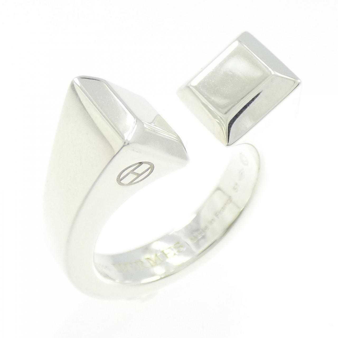 Hermes Clouse Forges Ring