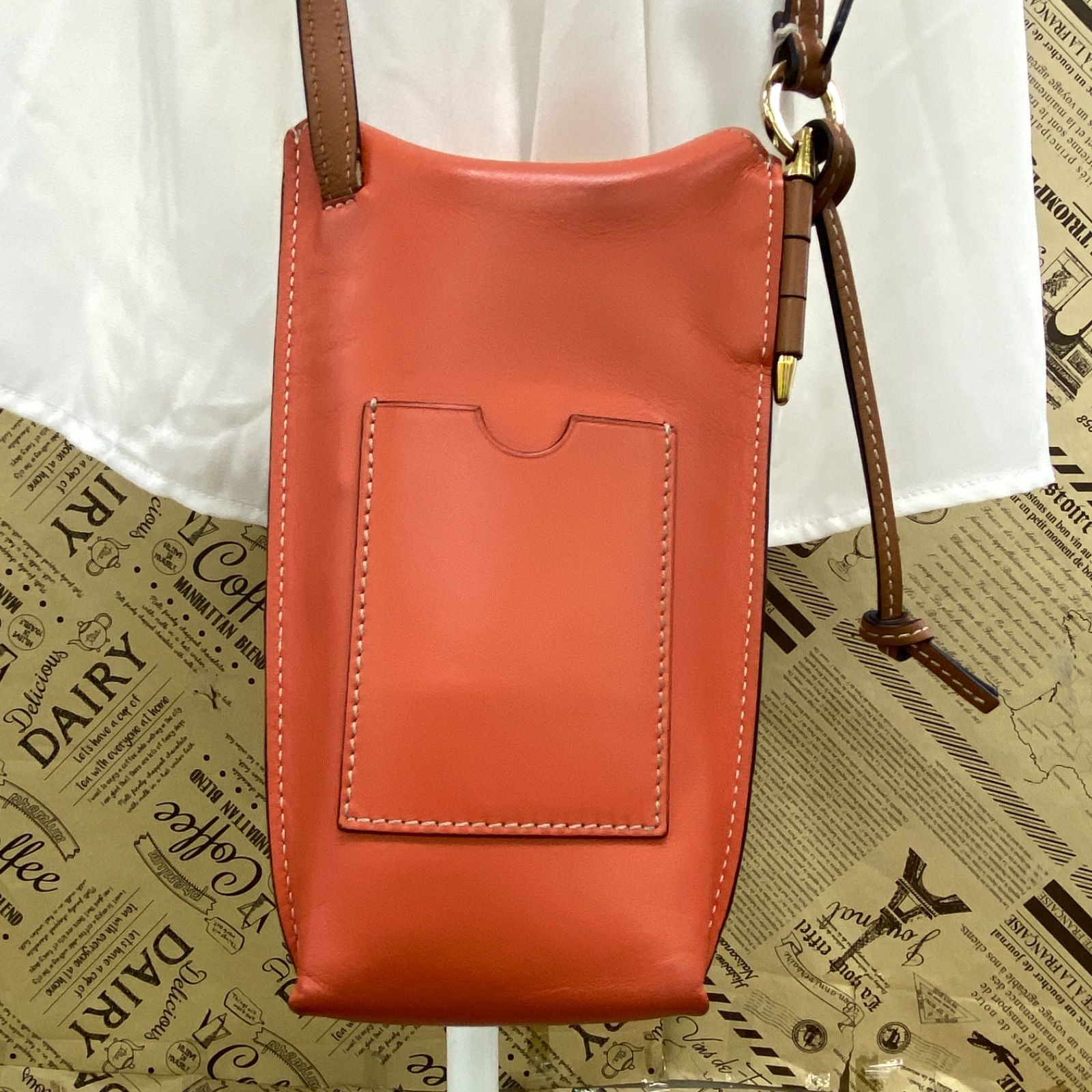 Loewe Shoulder Bag Pochette Smartphone Anagram Magnet Pocket — view 2