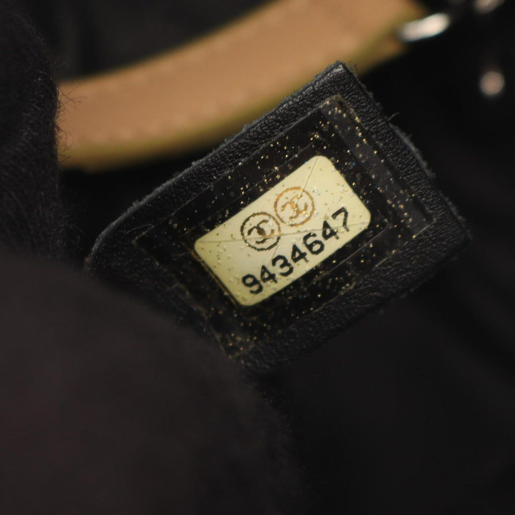 Chanel Tote Cambon Line Small Beige Black Leather — view 5