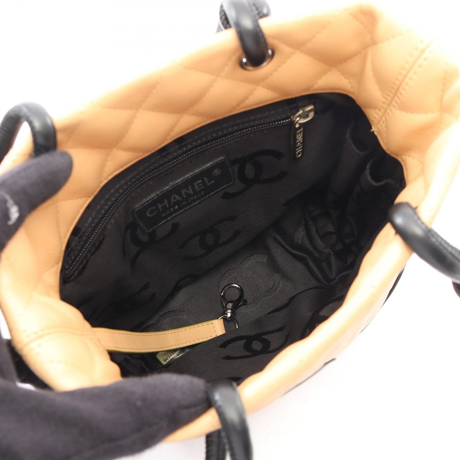 Chanel Tote Cambon Line Small Beige Black Leather — view 3
