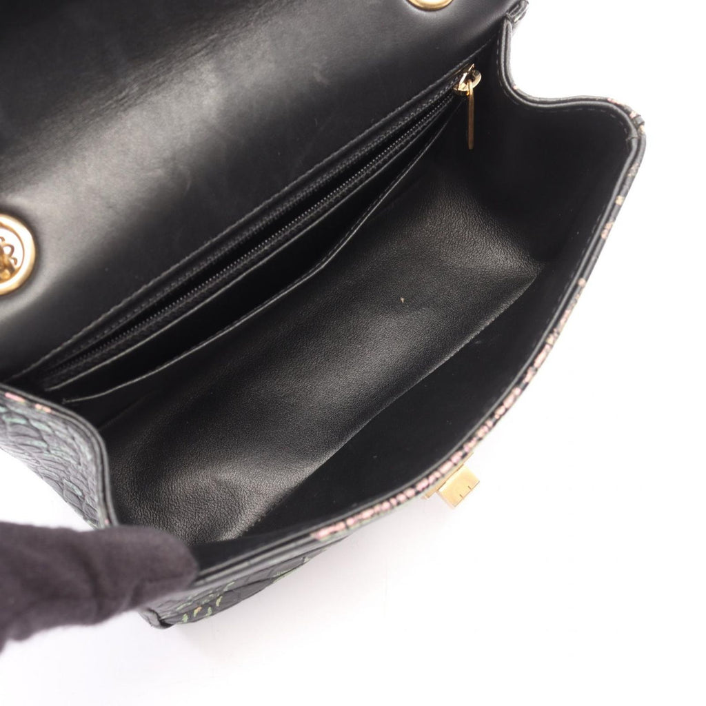 Chanel Shoulder Bag 2.55 Graffiti Mini Croco — view 3