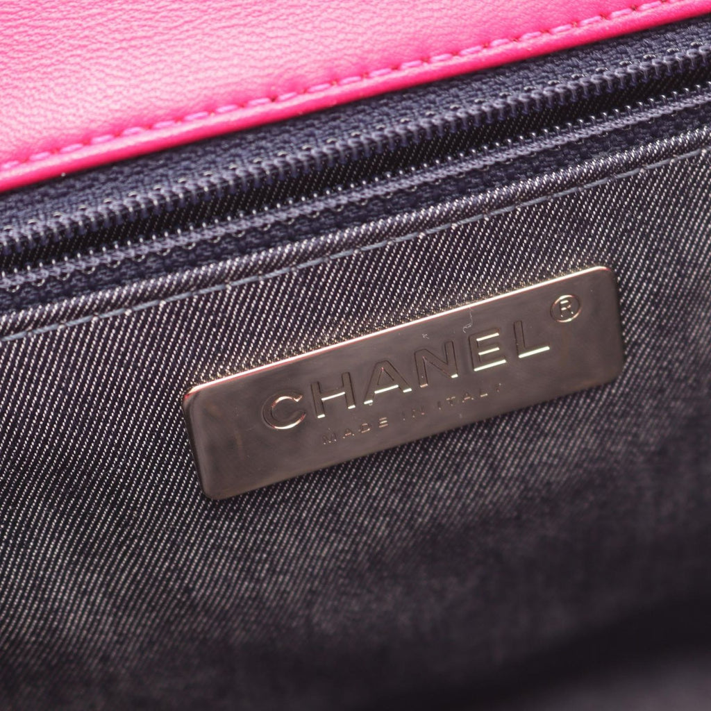 Chanel Shoulder Bag CC Logo Pink Purple Lambskin Chain — view 4