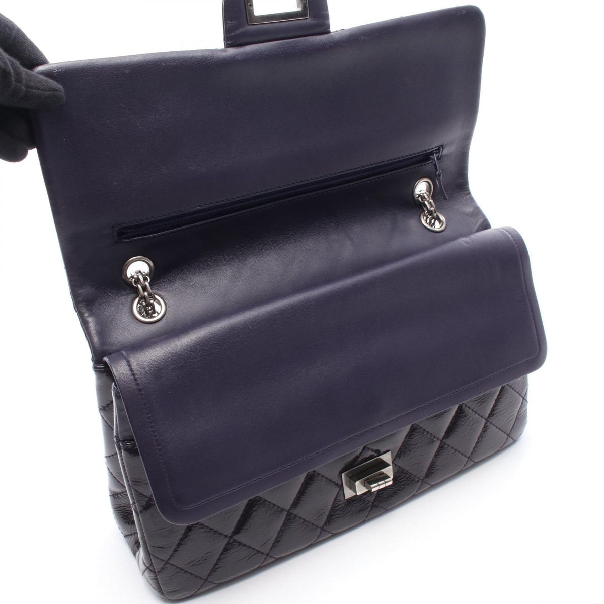 Chanel Shoulder Bag 2.55 Quilted Maxi Double Flap Purple Patent Leather Big — view 8