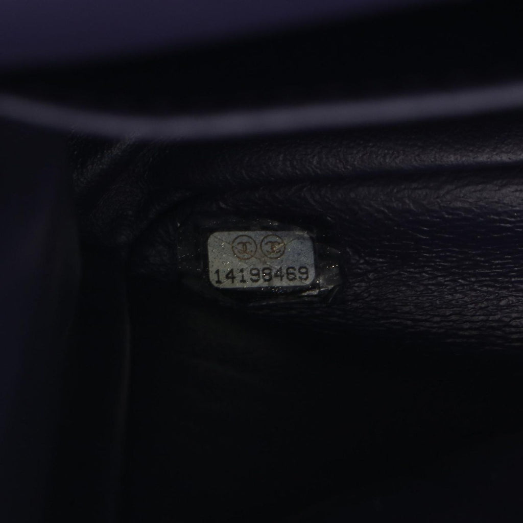 Chanel Shoulder Bag 2.55 Quilted Maxi Double Flap Purple Patent Leather Big — view 5